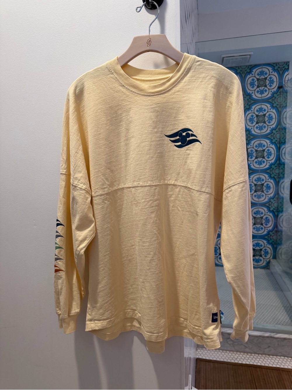 Disney Cruise Line Yellow Long Sleeve Spirit Jersey Sweatshirt L